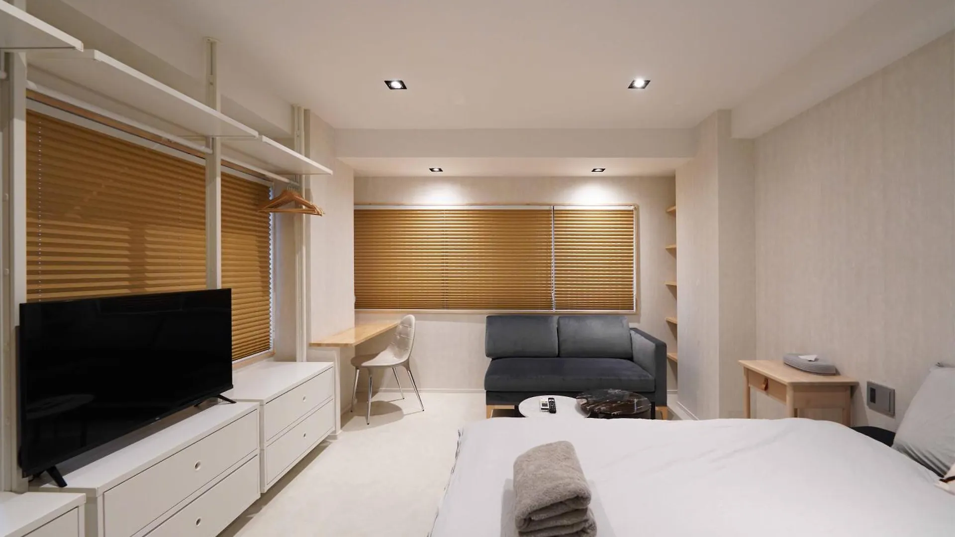 도쿄 Real Life Iidabashi 아파트